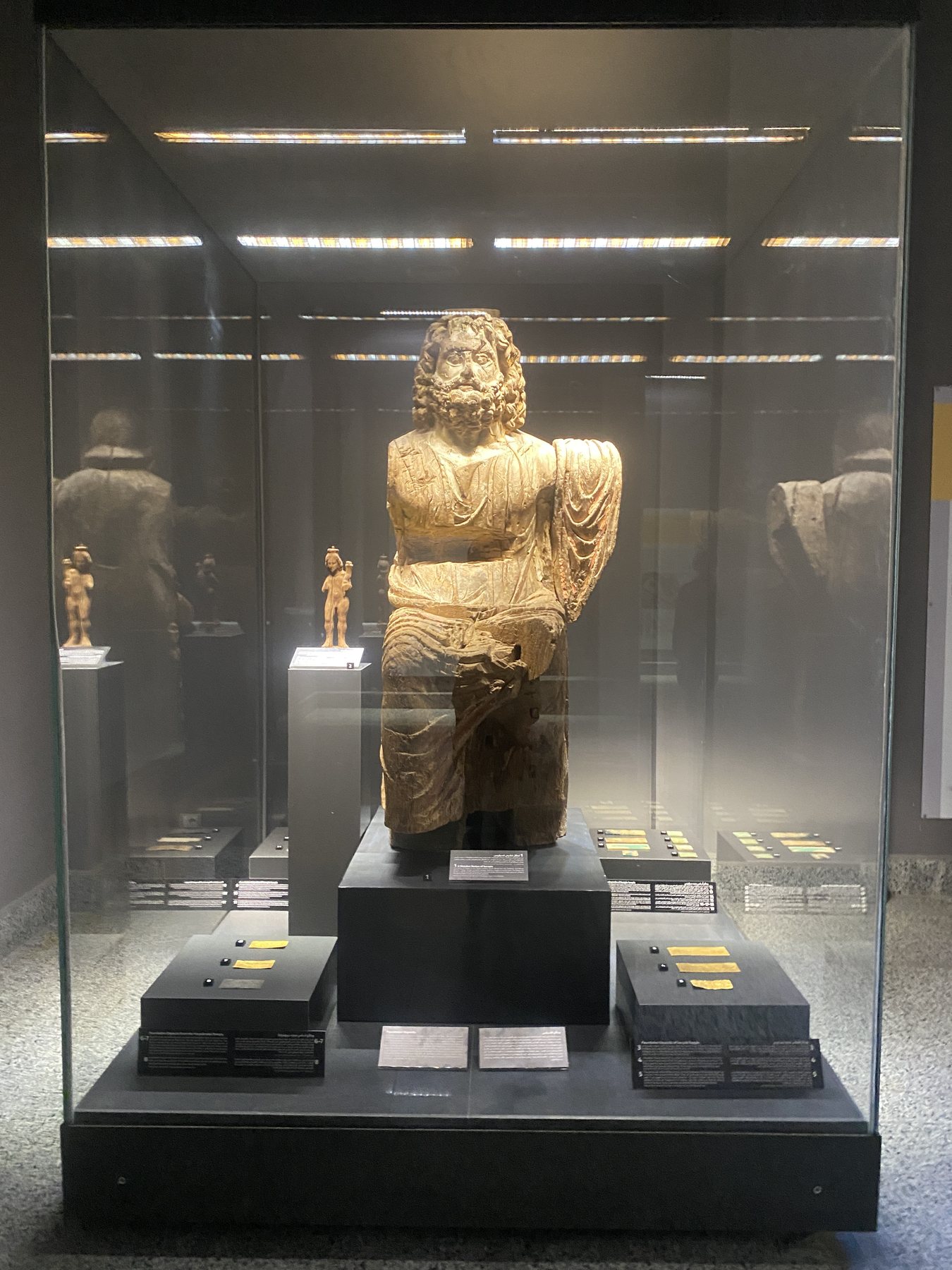 2025 11 07 10 37 48